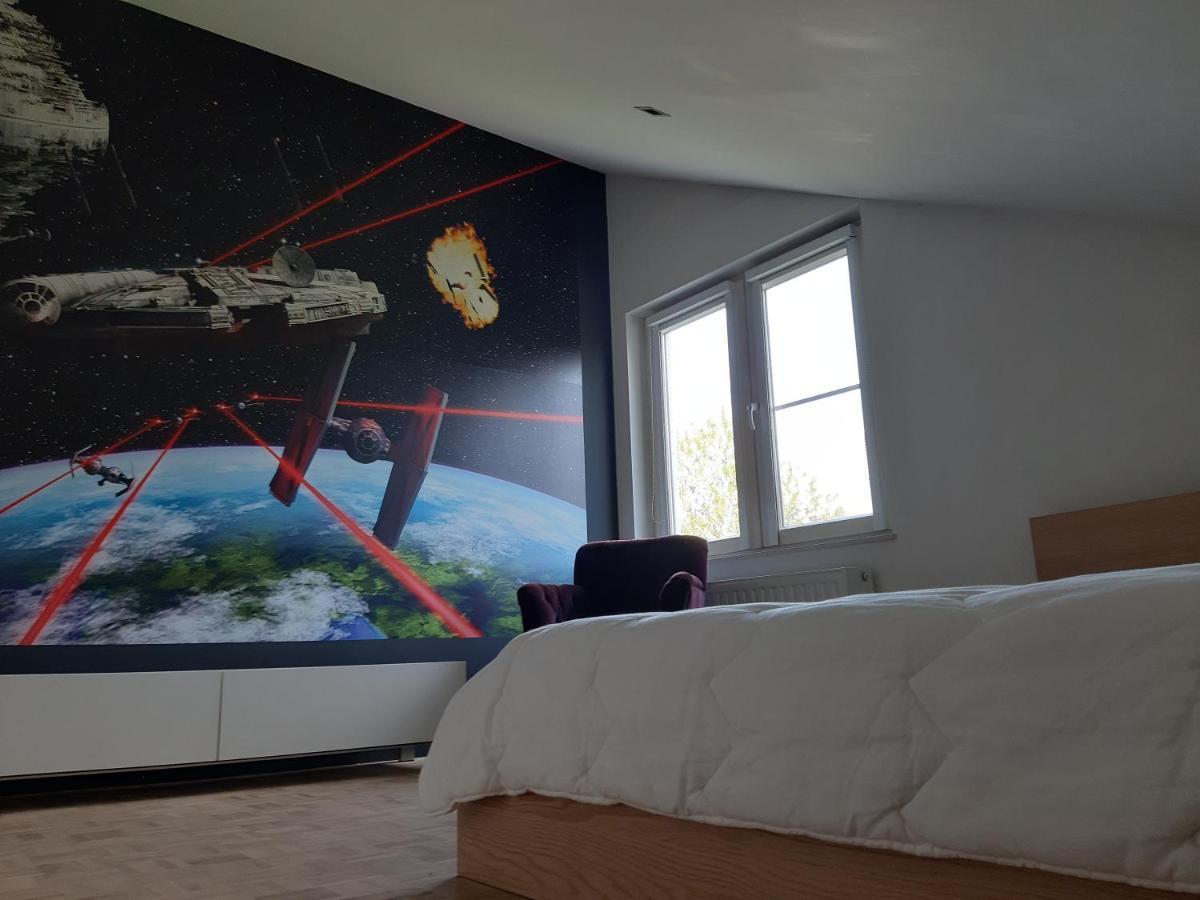 Ruime Woning Met Grote Omheinde Tuin Vakantiehuis *